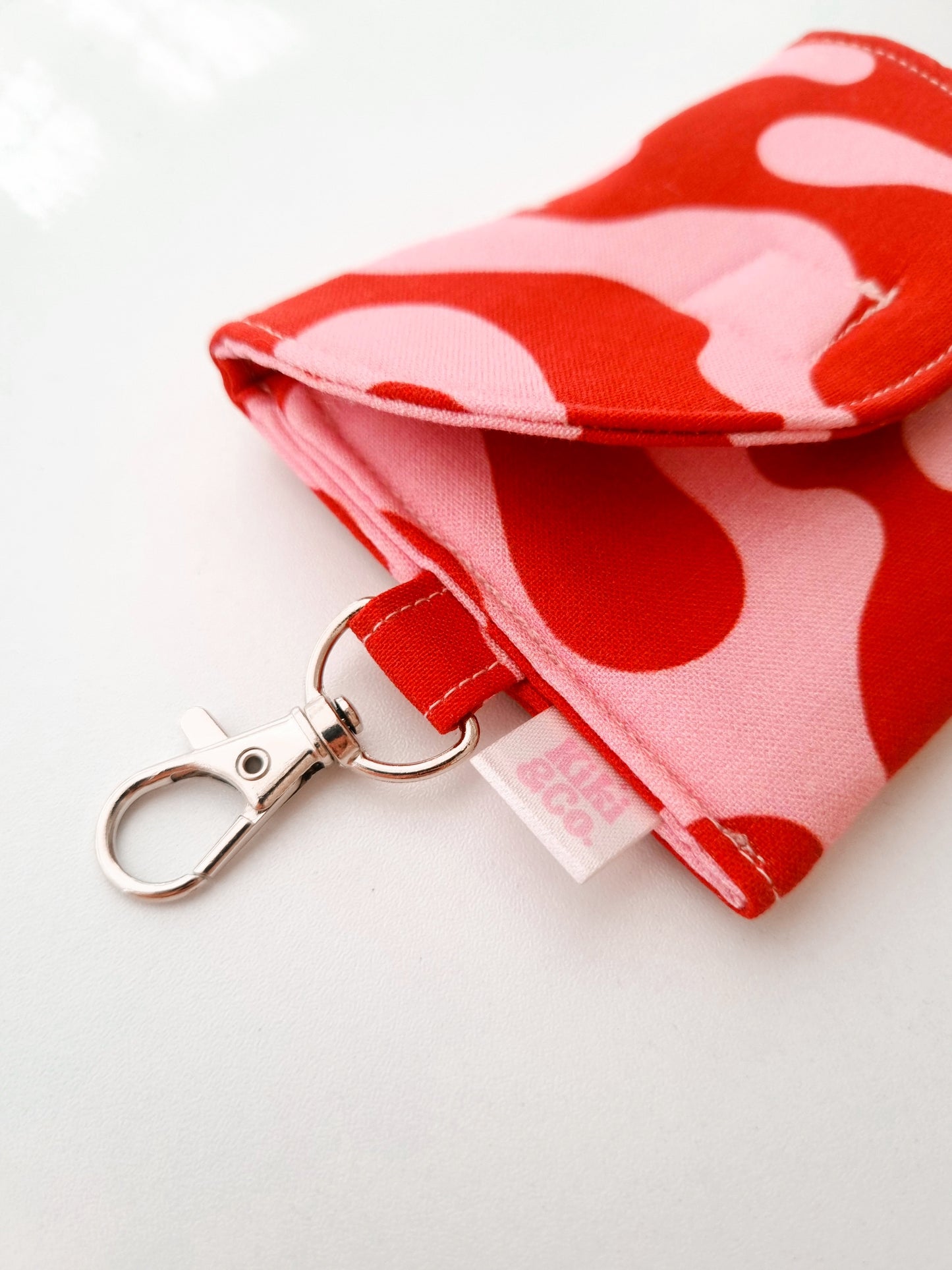 Earbud Pouch - Red/Pink Swirls
