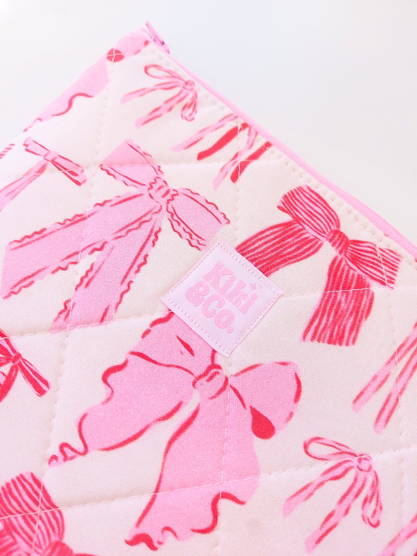 Quilted eReader Sleeve - Pink/Red Bows