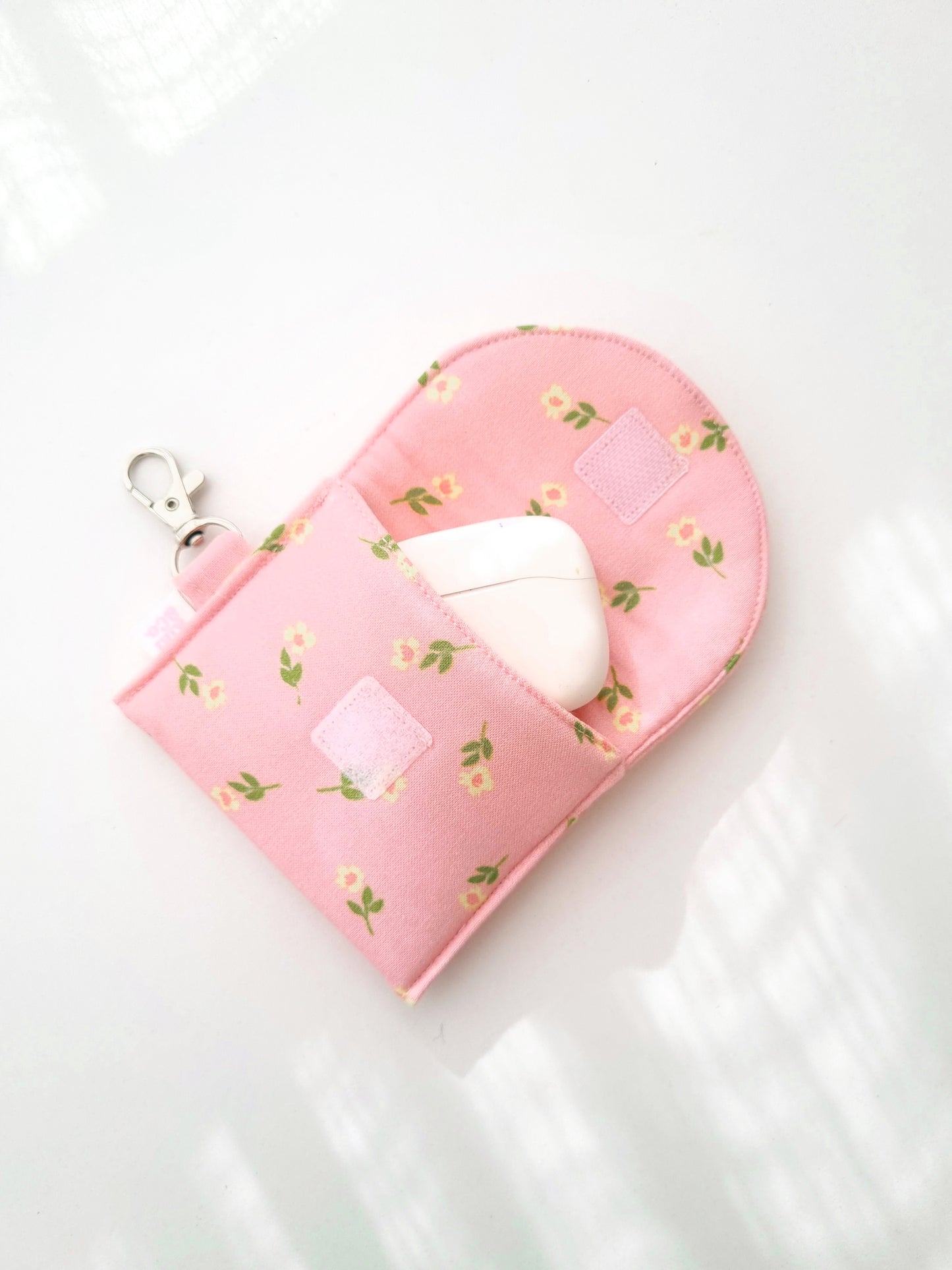 Earbud Pouch - Pink Petal