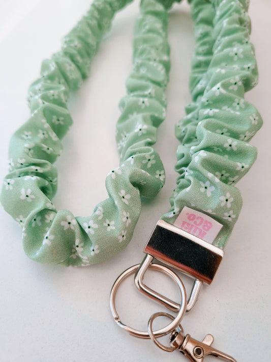 Scrunchie Lanyard - Mint Daisy
