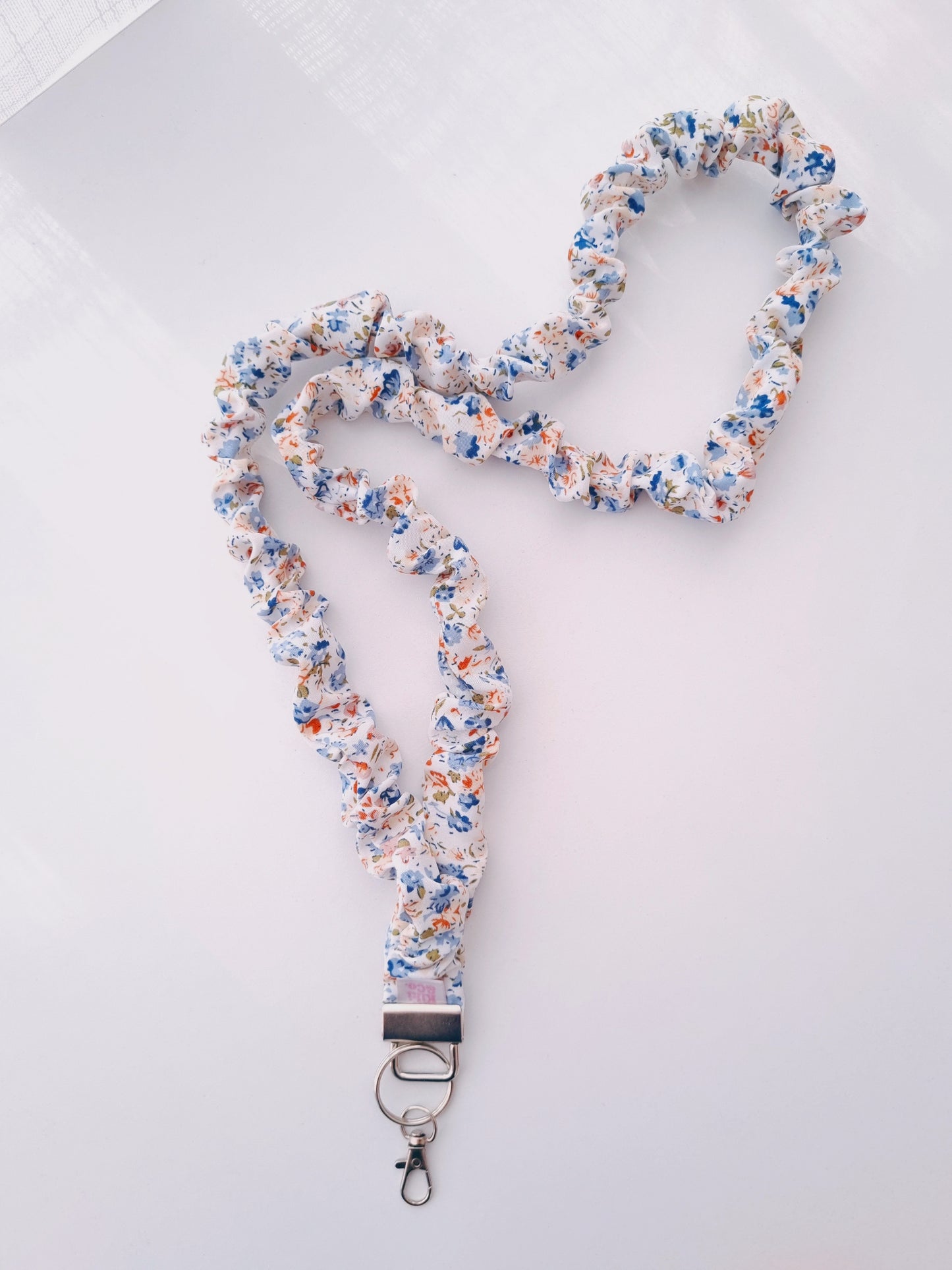 Scrunchie Lanyard - Maya Floral