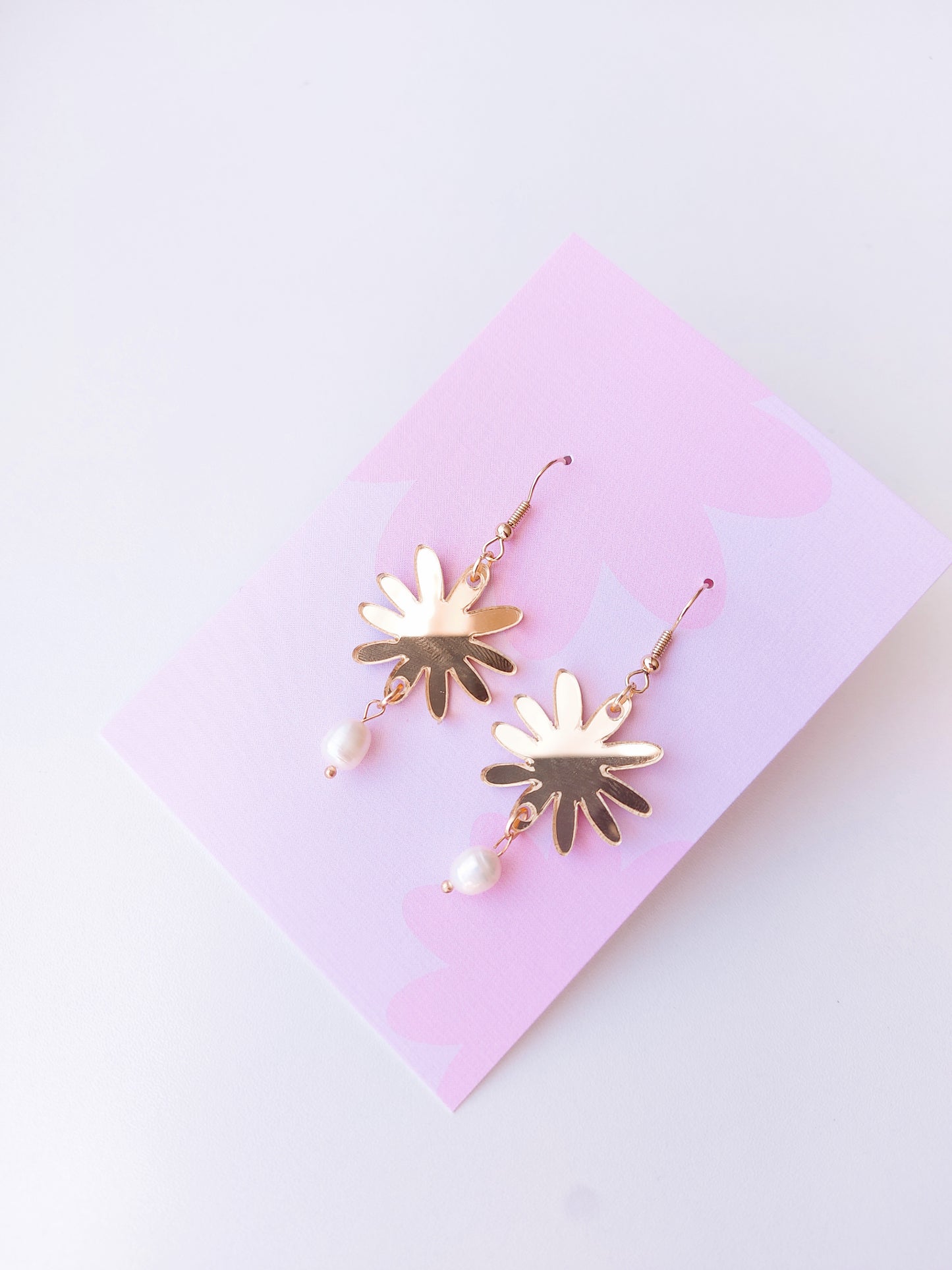 Estelle Earrings - Gold / Freshwater Pearl