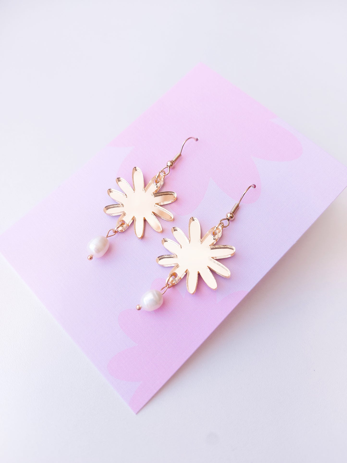 Estelle Earrings - Gold / Freshwater Pearl