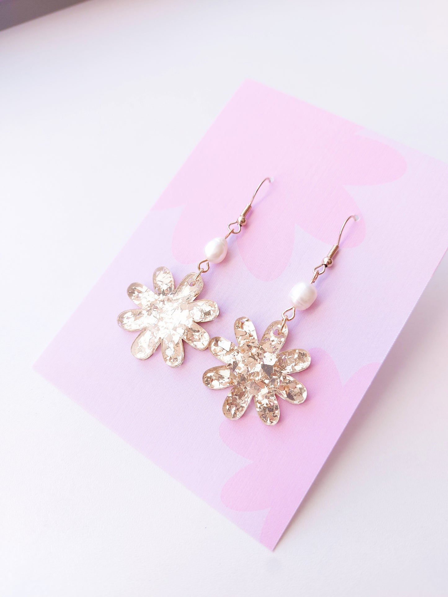 Elise Earrings - Gold / Freshwater Pearl
