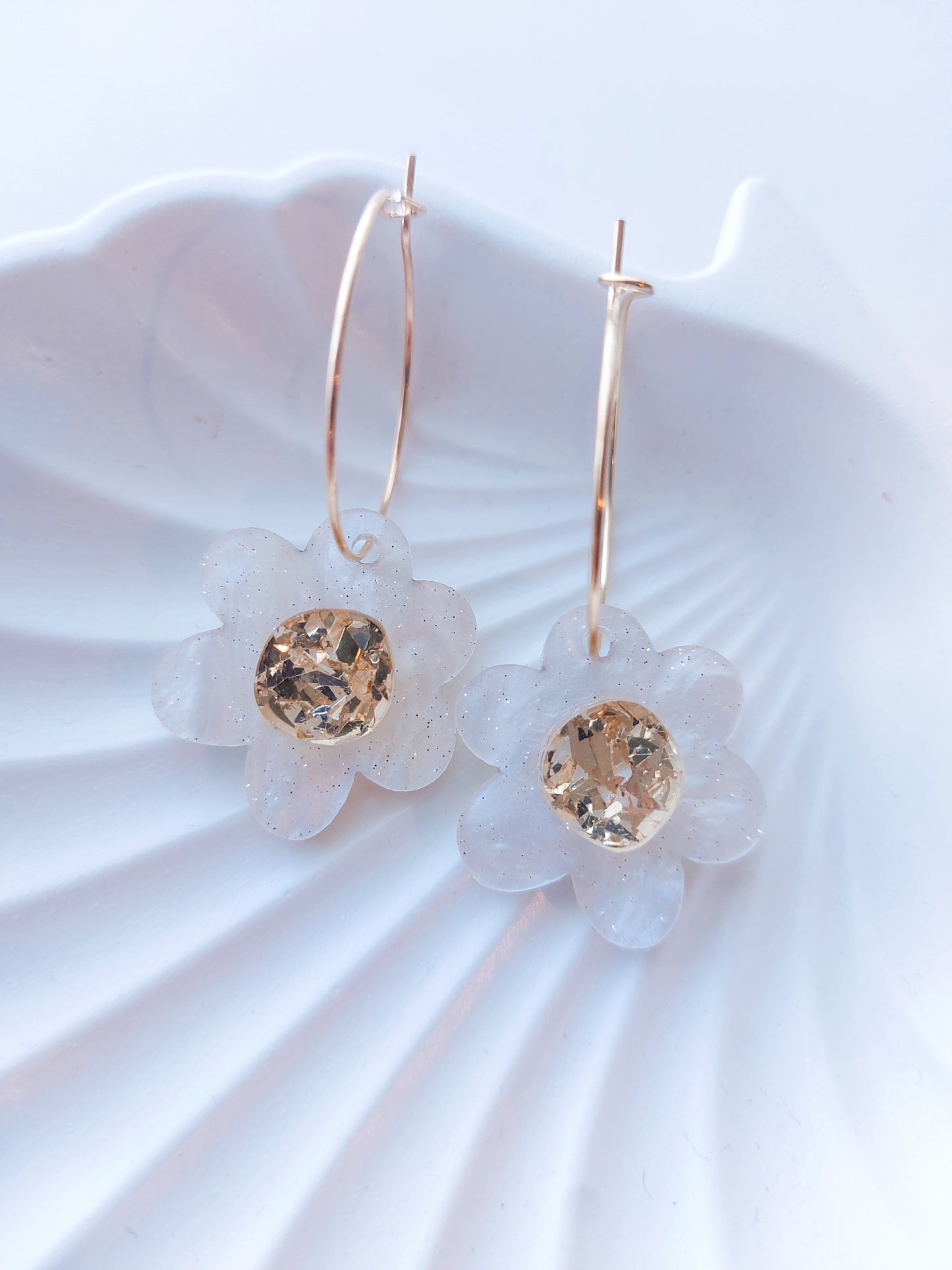 Ally Earrings - Pearl/Gold