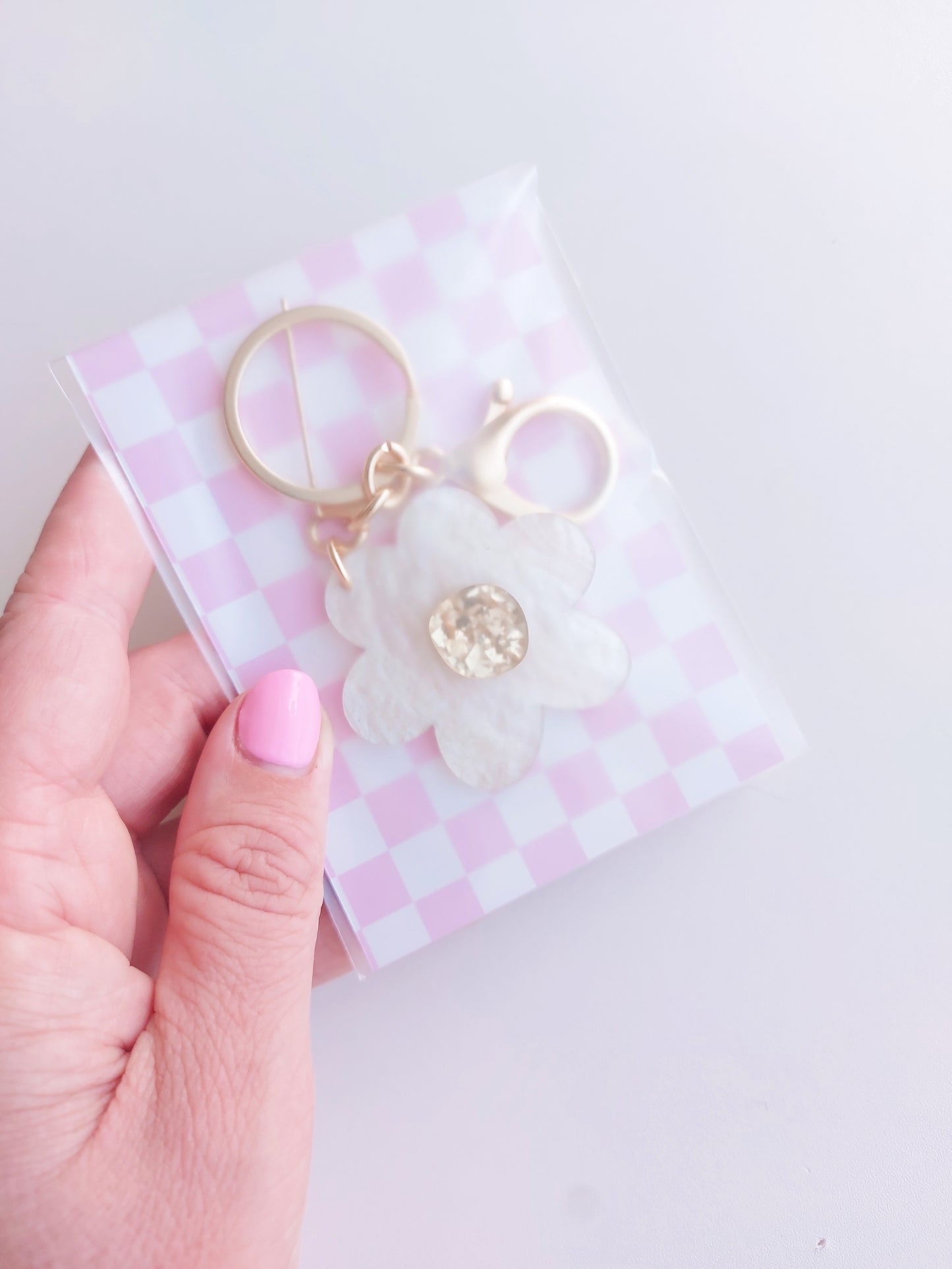 Daisy keyring -  Pearl/Gold
