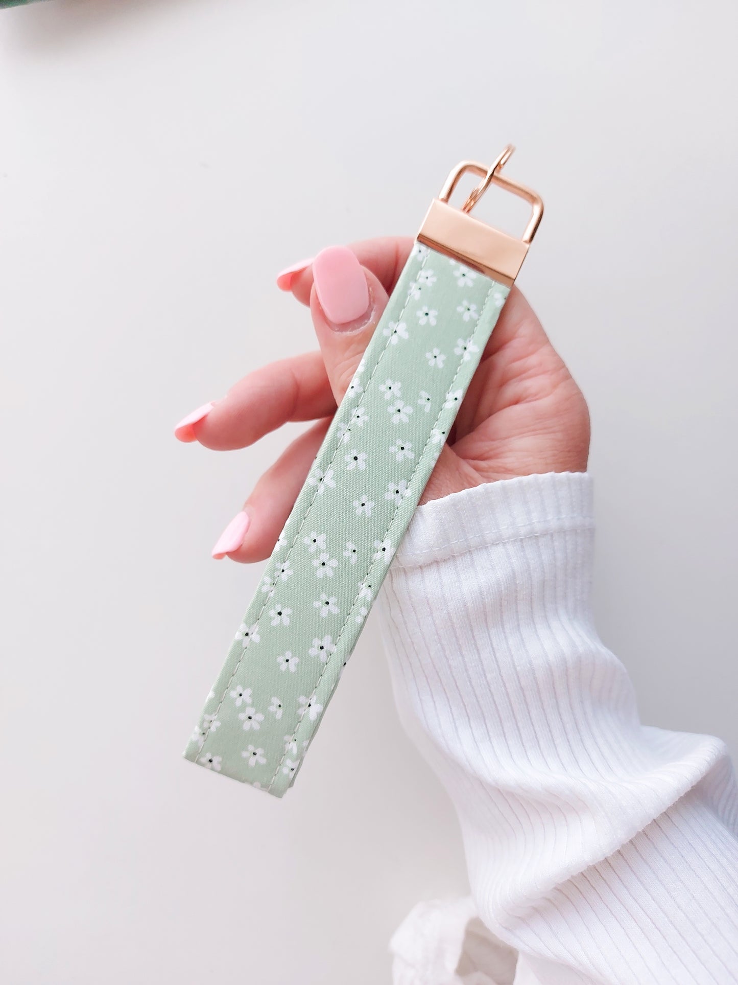 Keychain - Mint Daisy