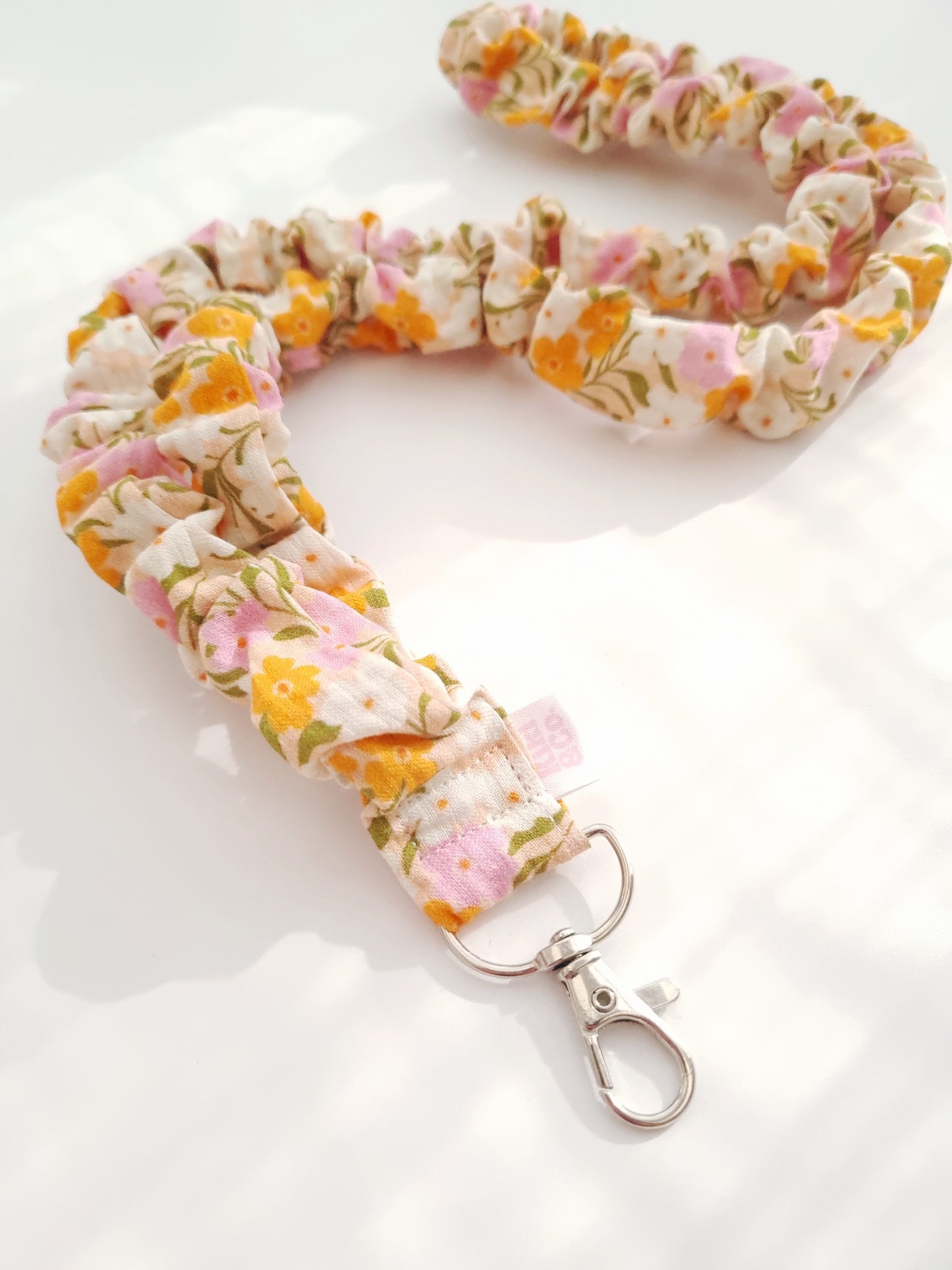 Scrunchie Lanyard - Beachy Floral