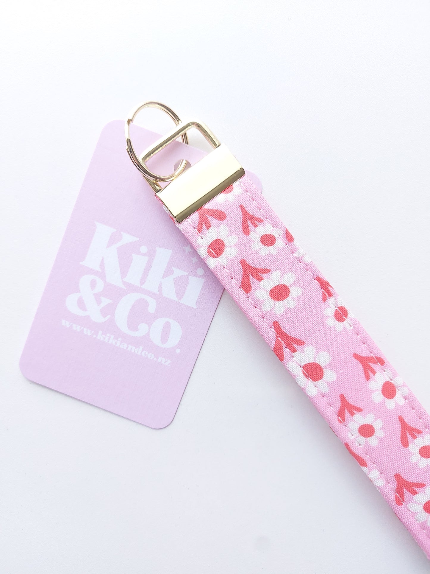 Keychain - Red & Pink Daisy Chain