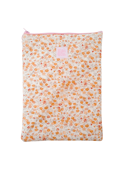 Quilted Book Sleeve - Miss Honey