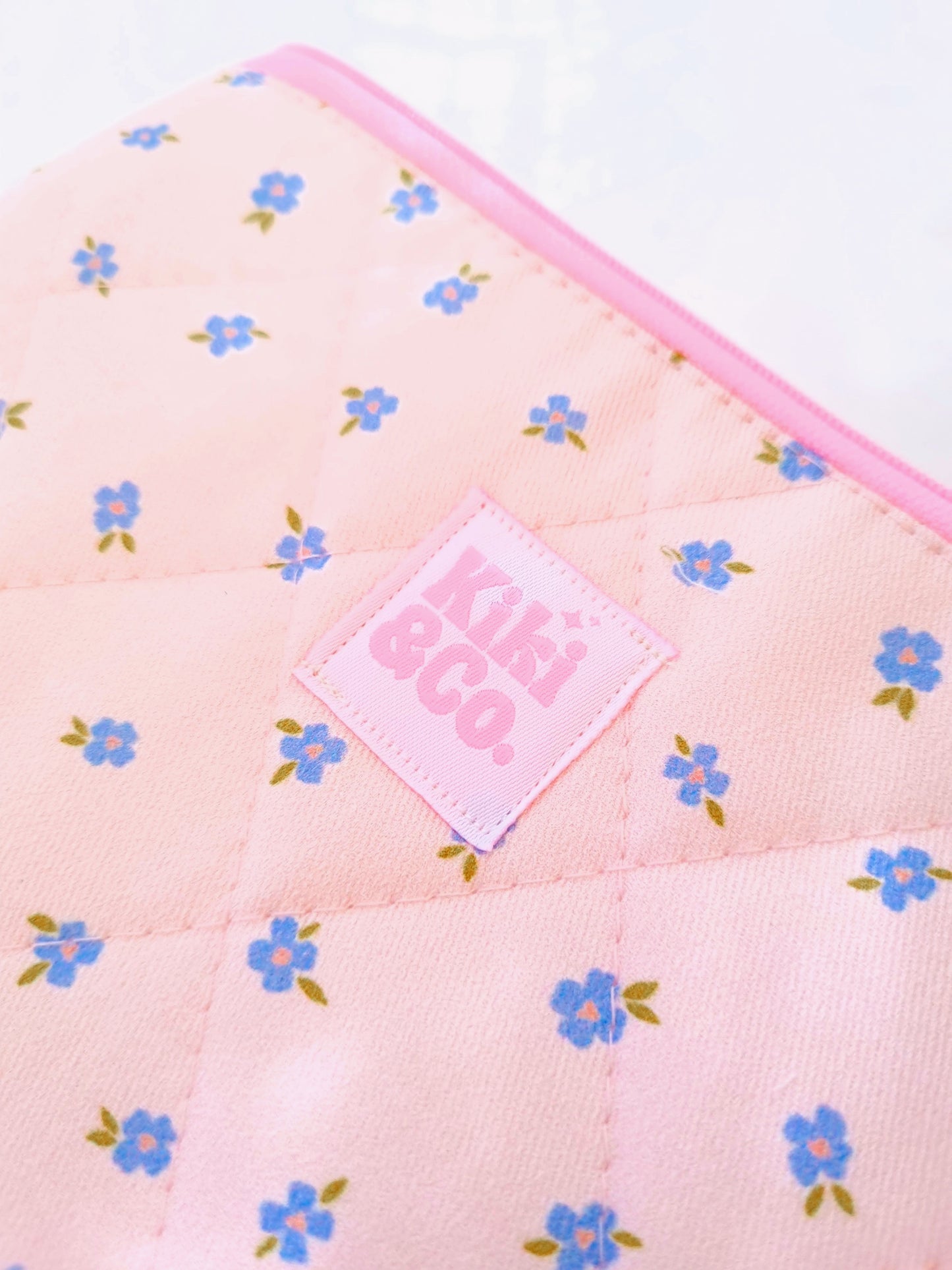 Quilted eReader Sleeve - Forget me not