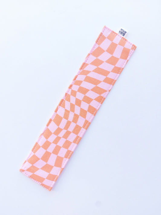 Bookmark - Pink/Orange Checkerboard