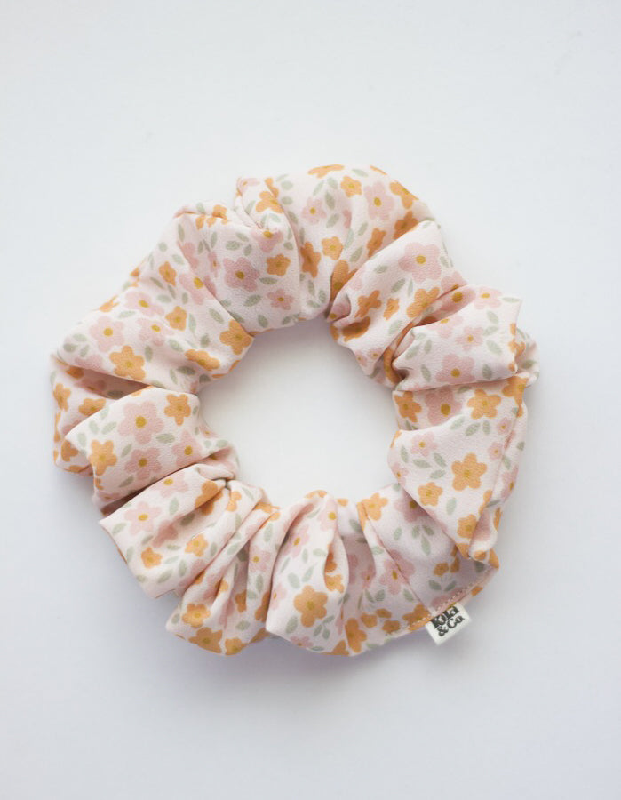 Scrunchie / Sophie Floral / Crepe Fabric