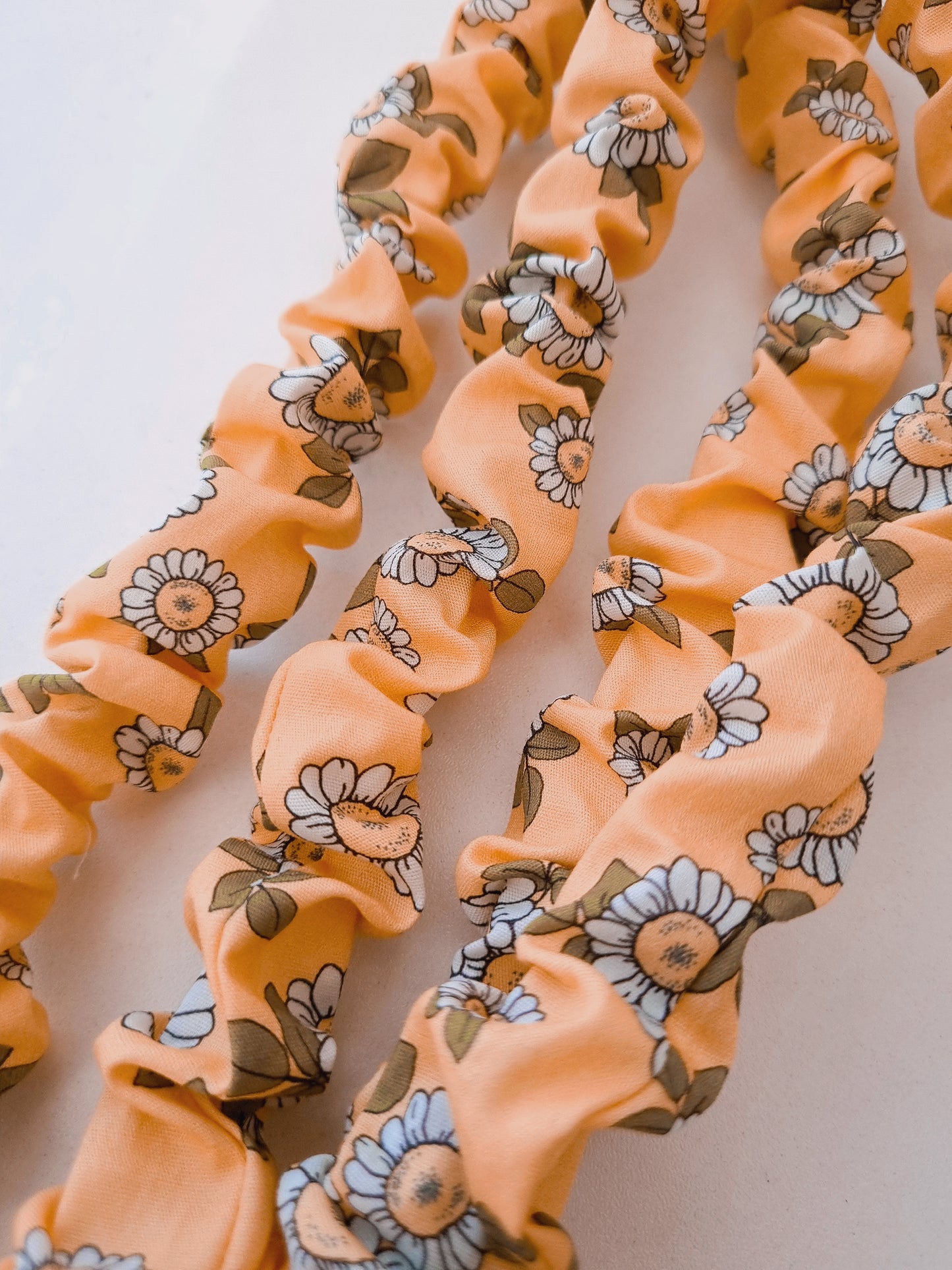 Scrunchie Lanyard - Chamomile